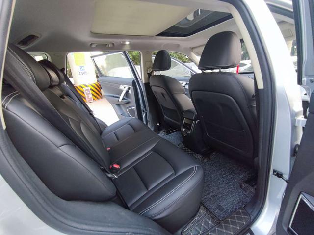 Certificated Used Geely Boyue 2018 Model 1.8TD Automatic Two - wheel Drive Smart Link Type 4G Connected Version