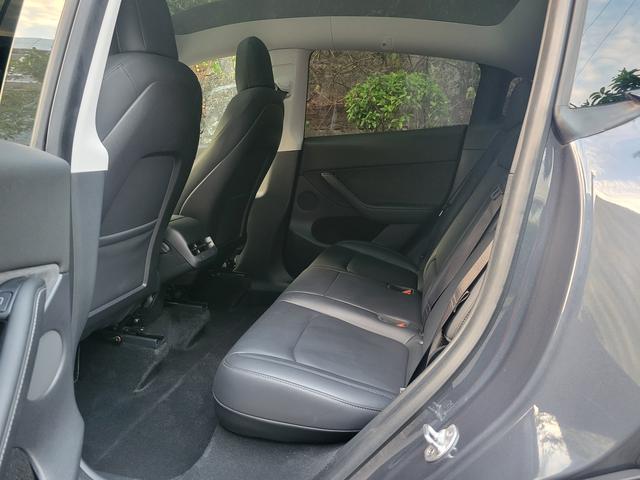 Pre-Owned Tesla Model Y 2021 Standard Range Rear-Wheel Drive Edition