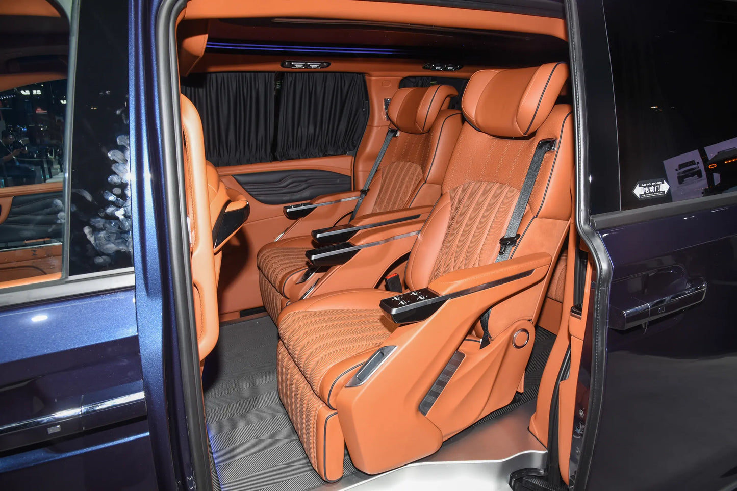 JAC Ruifeng RF8 -Hybrid PHEV