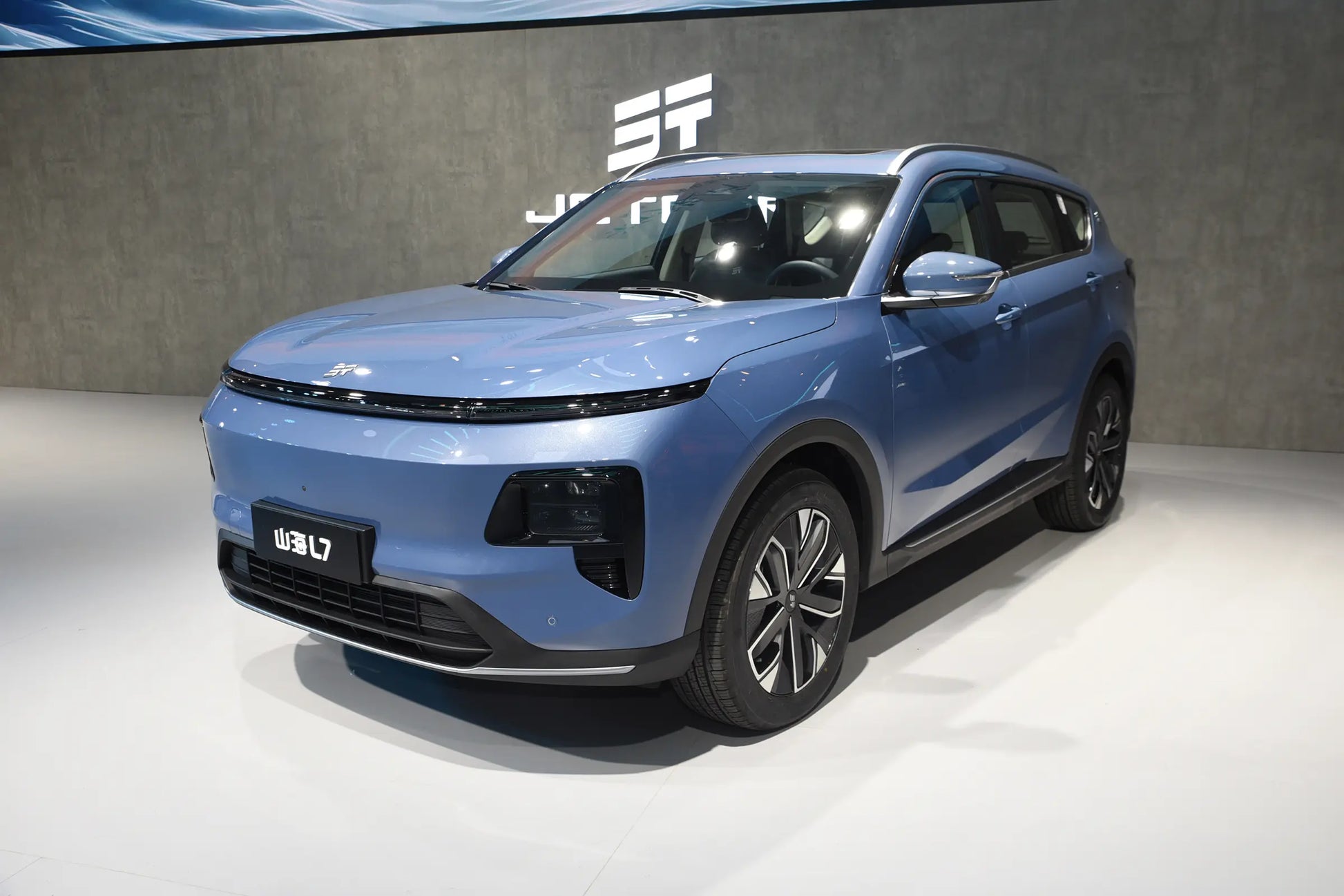 Chery Jetour Shanhai L7 -Hybrid PHEV