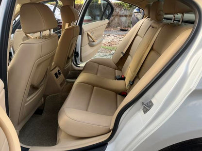 Certificated Pre-Owned BMW 3 Series 2011 318i Leading Edition - u22057715