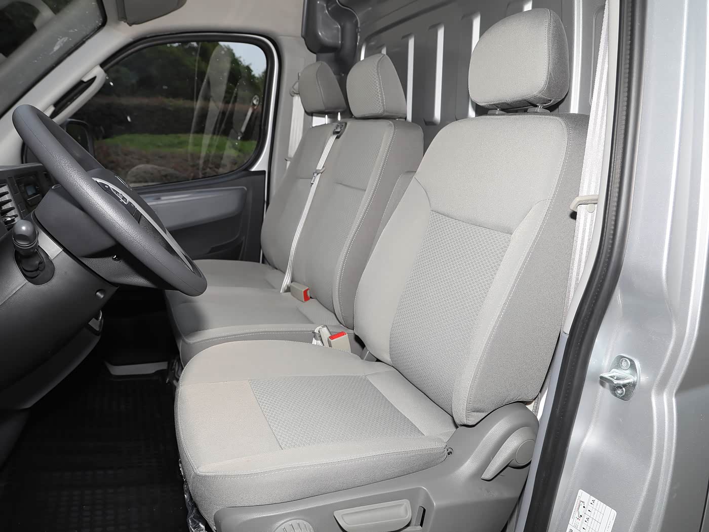 SAIC Maxus Xintu EV80