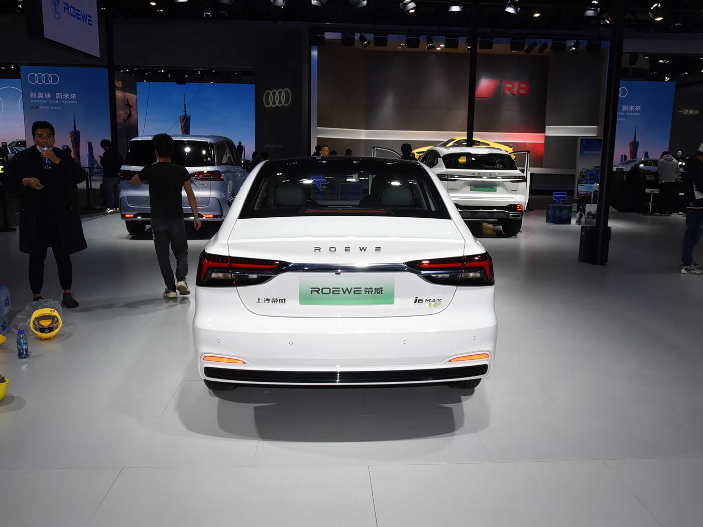 SAIC Motor Roewe i6 MAX EV