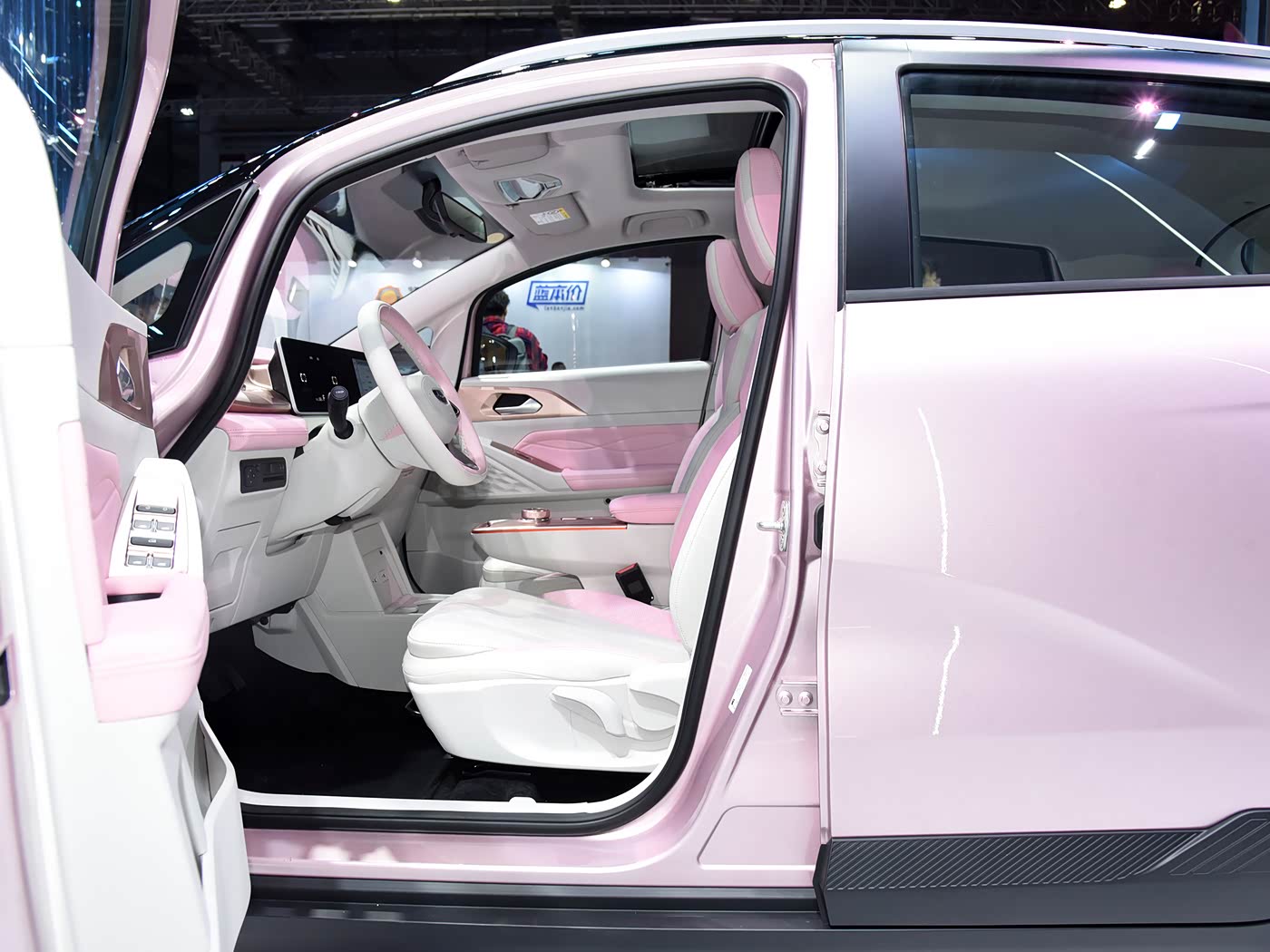 Geely Geometry E Firefly