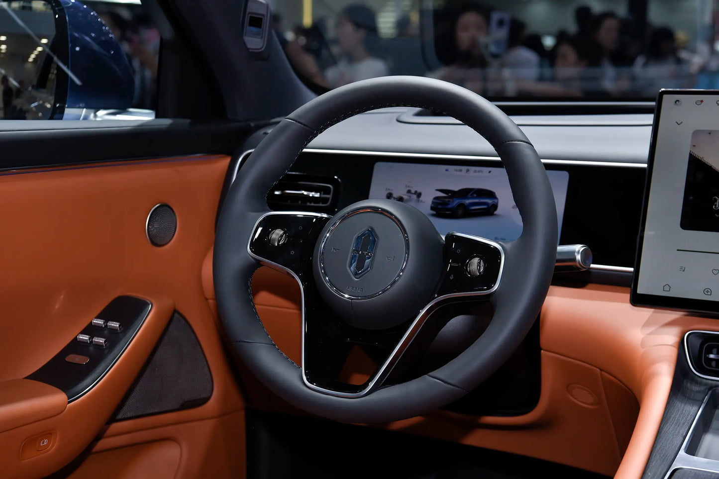 Seres Auto AITO M7-Hybrid REEV