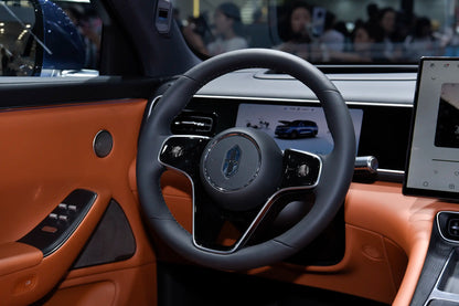 Seres Auto AITO M7-Hybrid REEV