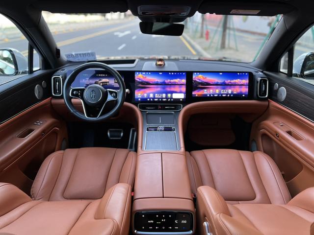 Certificated Pre-Owned Wenjie M9 2024 Extended Range Ultra Six-Seater Version -u22047633