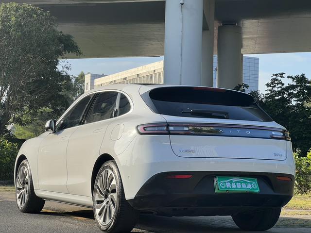 Pre - Owned 2022 AITO M5 Extended - range Rear - wheel Drive Standard Edition