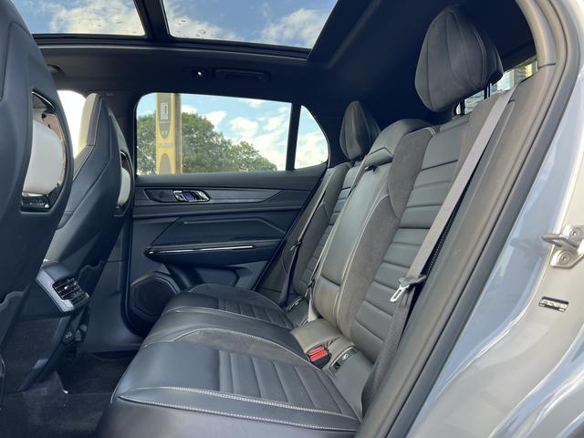 Certificated Pre-Owned Lynk & Co 01 EM-P 2023 1.5TD EM-P Dawn Edition -u21728731