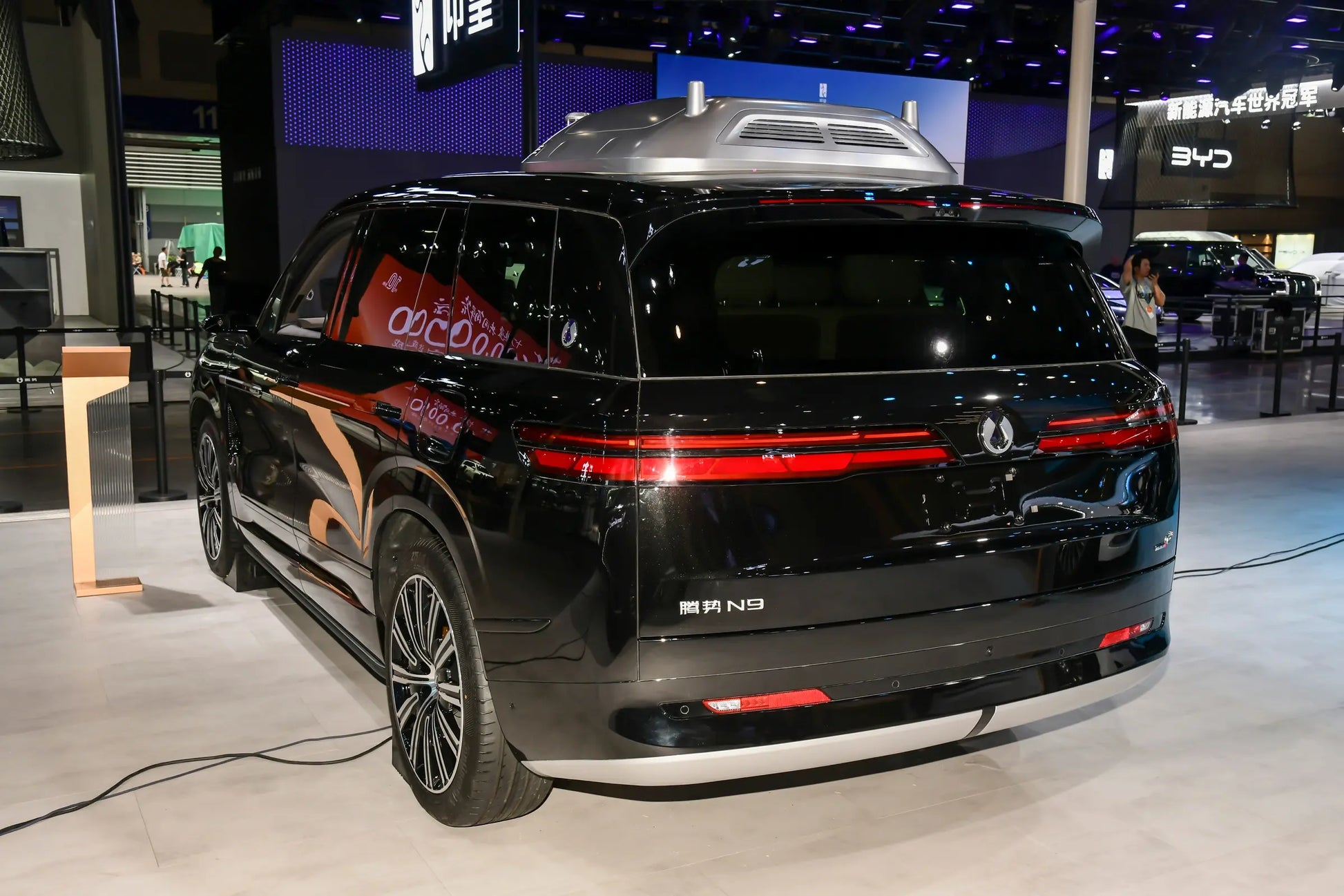 Denza Denza N9 DM -Hybrid PHEV