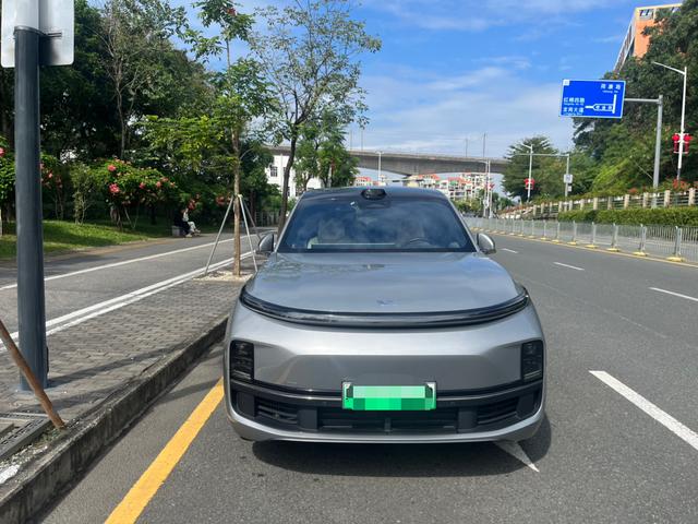 Pre - Owned 2022 Li L9 Max Edition