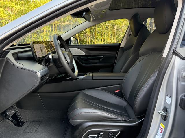 Certificated Pre-Owned XPENG P7 2022 Model 480N+u22004335