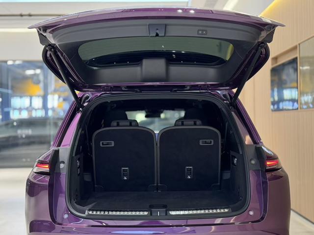 Pre-Owned Li L8 2023 Pro Version