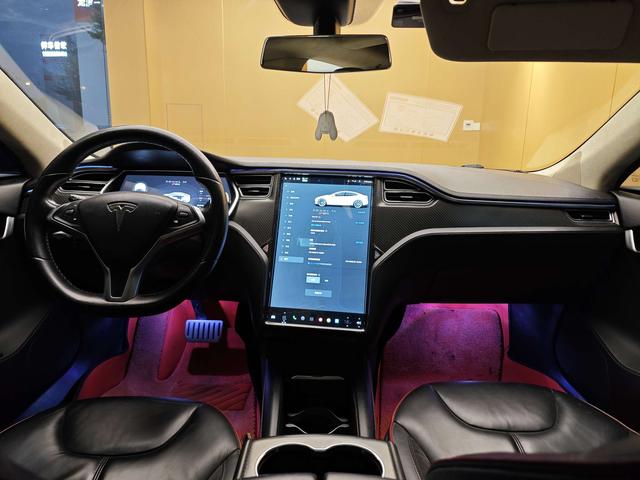 Pre-Owned Tesla Model S 2014 85