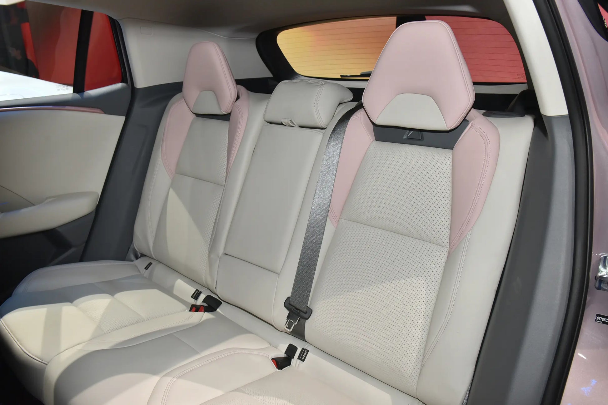 Lynk & Co Lynk & Co 06 EM-P -Hybrid PHEV