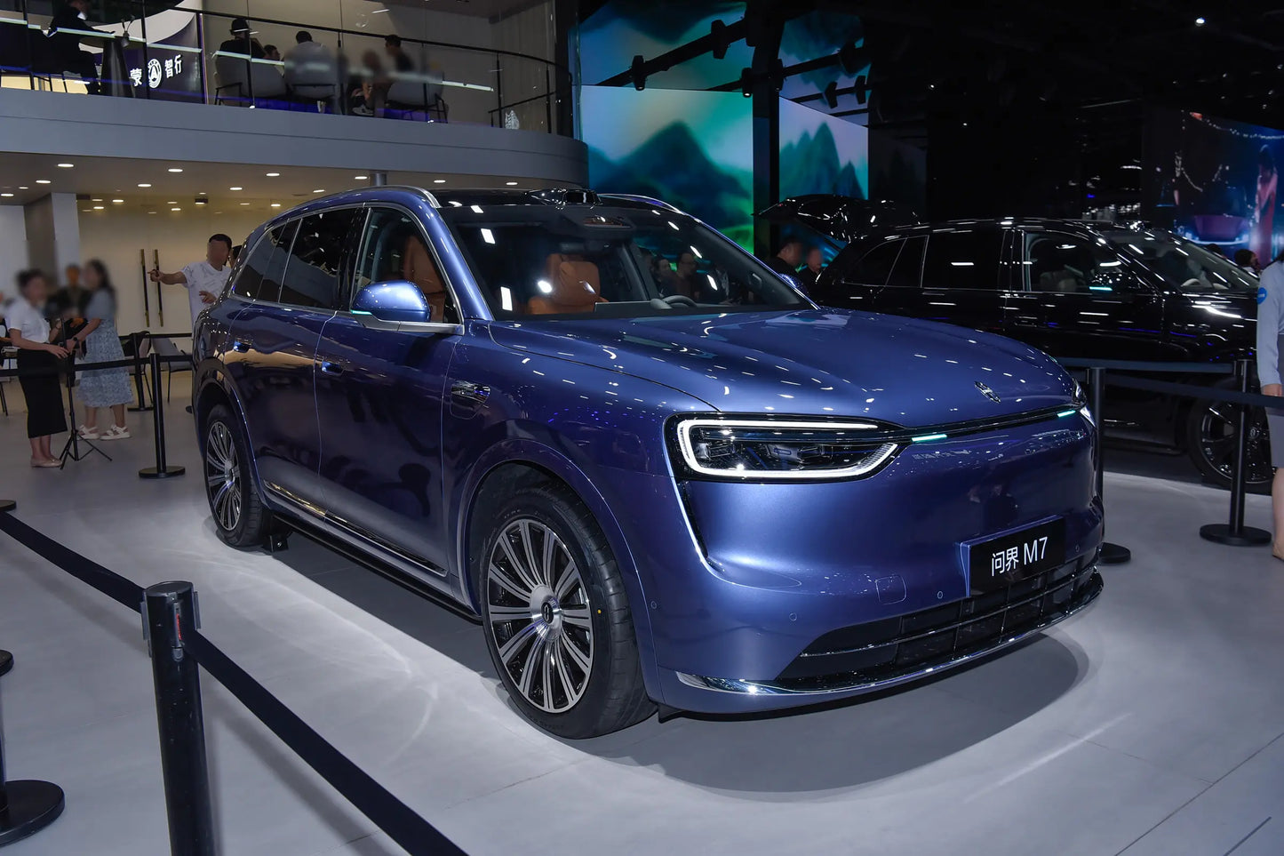 Seres Auto AITO M7-Hybrid REEV