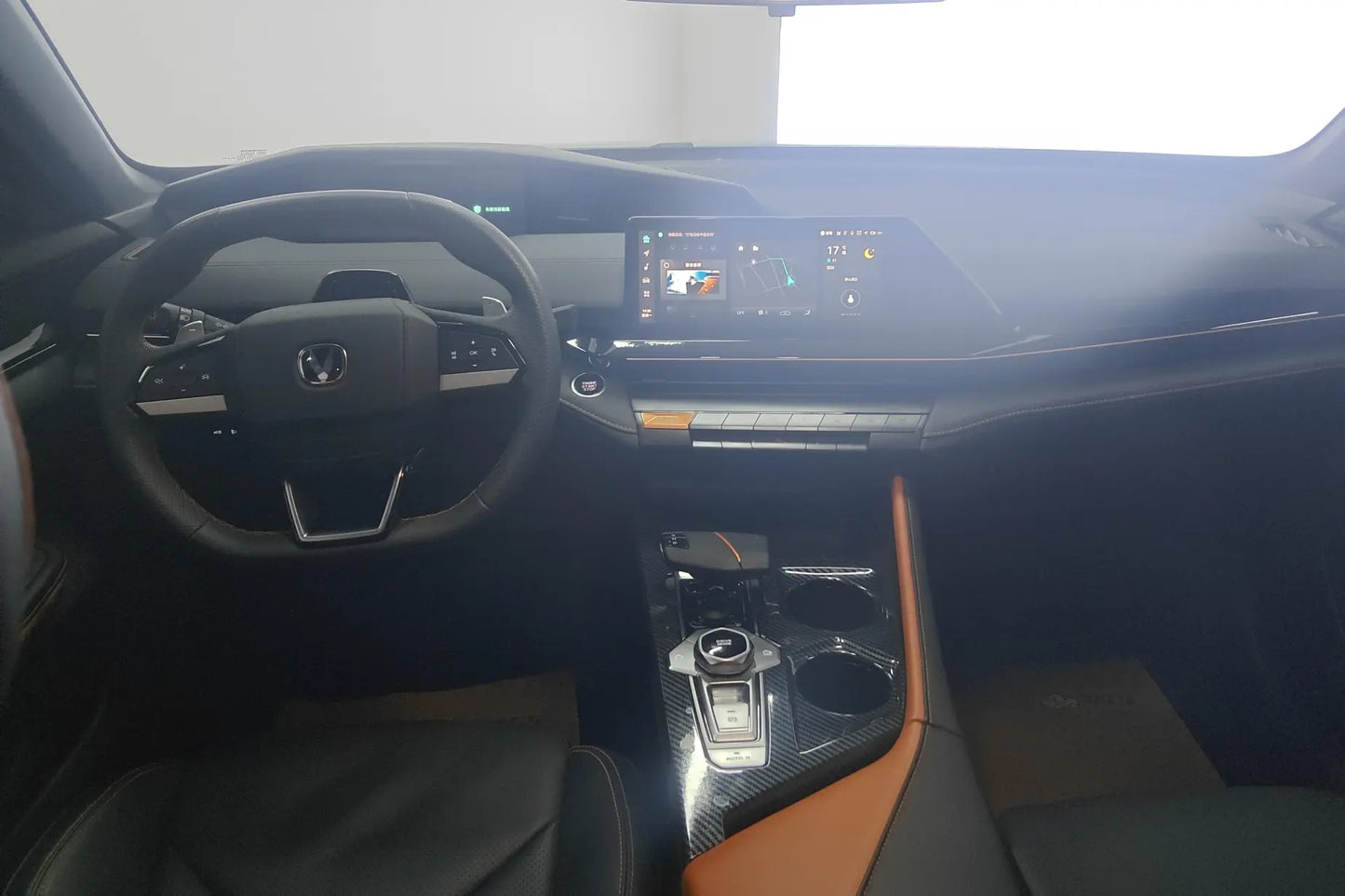 Certificated Pre-Owned Changan UNI-V 2022 1.5T Premium Edition - u22332514