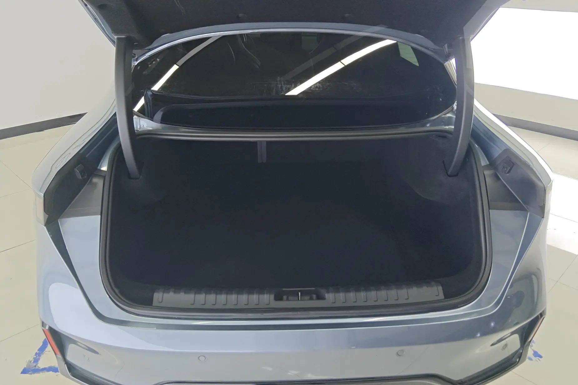 Certificated Pre-Owned Lynk & Co 07 EM-P 2024 126 Long Range Ultra -u22015587