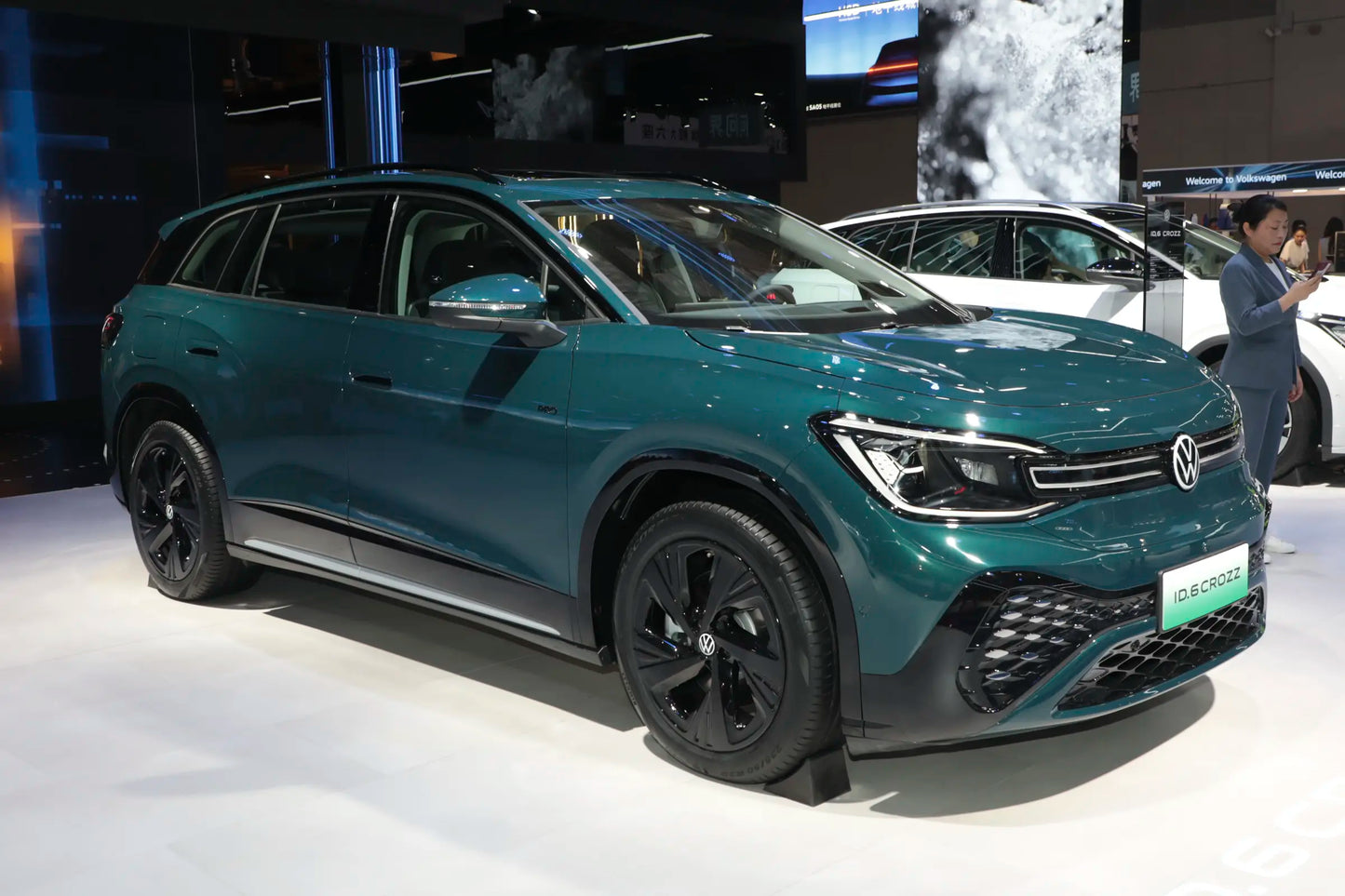 FAW-Volkswagen ID.6 CROZZ