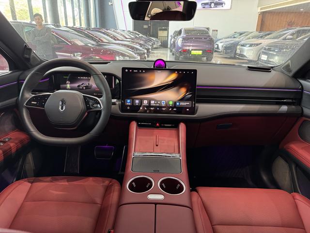 Certificated Pre-Owned Wenjie M5 Extended-Range Ultra Four-Wheel Drive 2025 Edition -u22099674