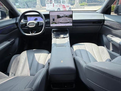 Certificated Pre-Owned Lynk & Co 07 EM-P 2024 126 Long Range Halo -u19626849