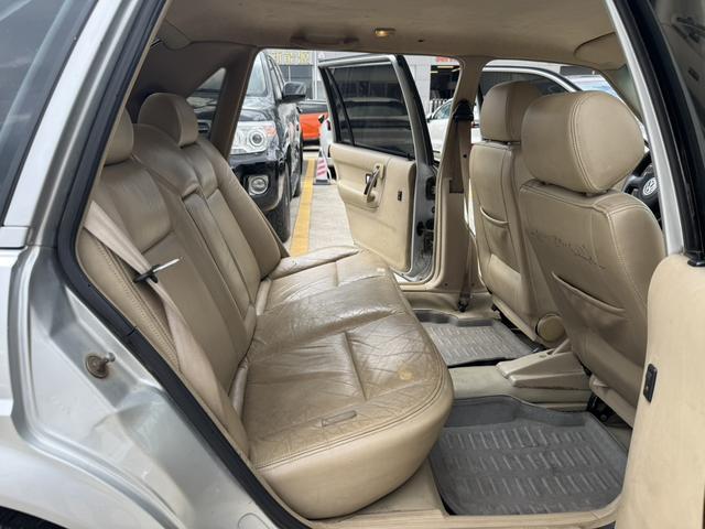 Certificated Pre-Owned Santana Vista 2004 1.8L Manual Taxi Edition - u20864911