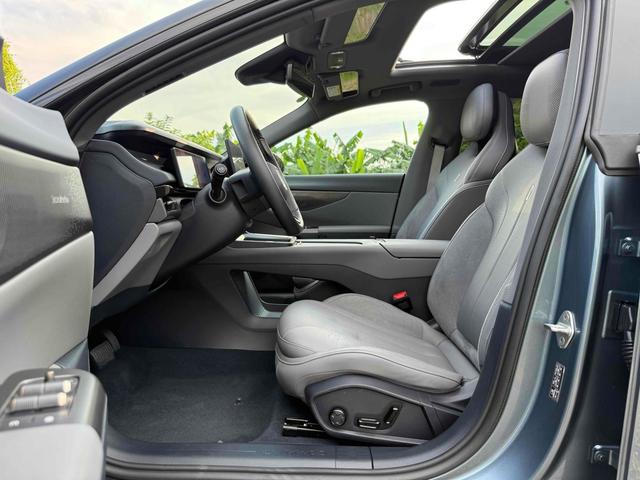 Certificated Pre-Owned Lynk & Co 07 EM-P 2024 126 Long Range Ultra -u21725137