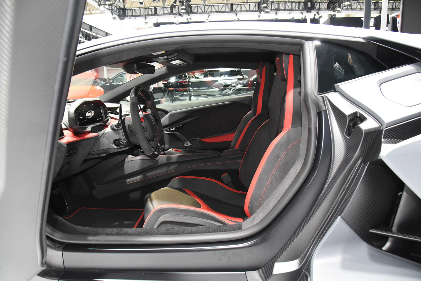 Lamborghini Revuelto -Hybrid PHEV