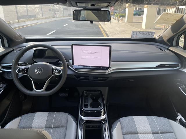 Certificated Pre-Owned Volkswagen ID.4 Crozz 2025 Pure Enjoyment Edition