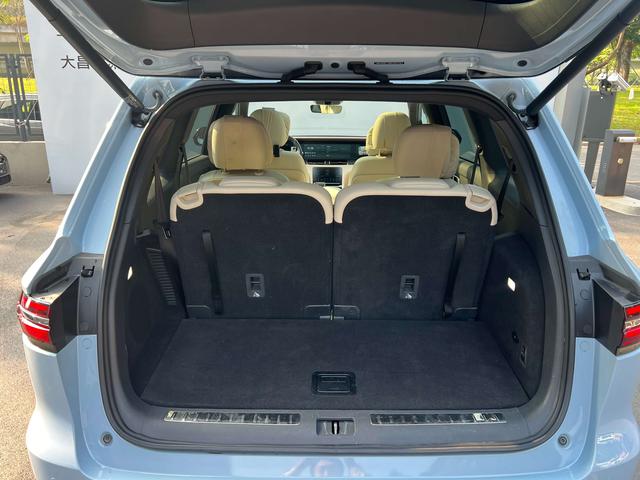 Certificated Pre-Owned Li Auto ONE 2021 Extended-Range 6-Seater Edition -u22104858