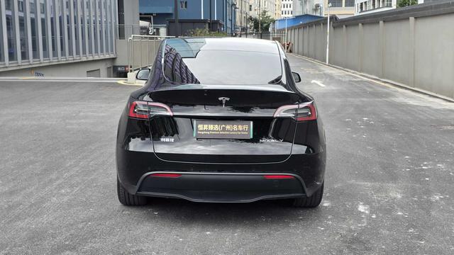 Pre-Owned Tesla Model Y 2022 Facelift Rear-Wheel Drive Version