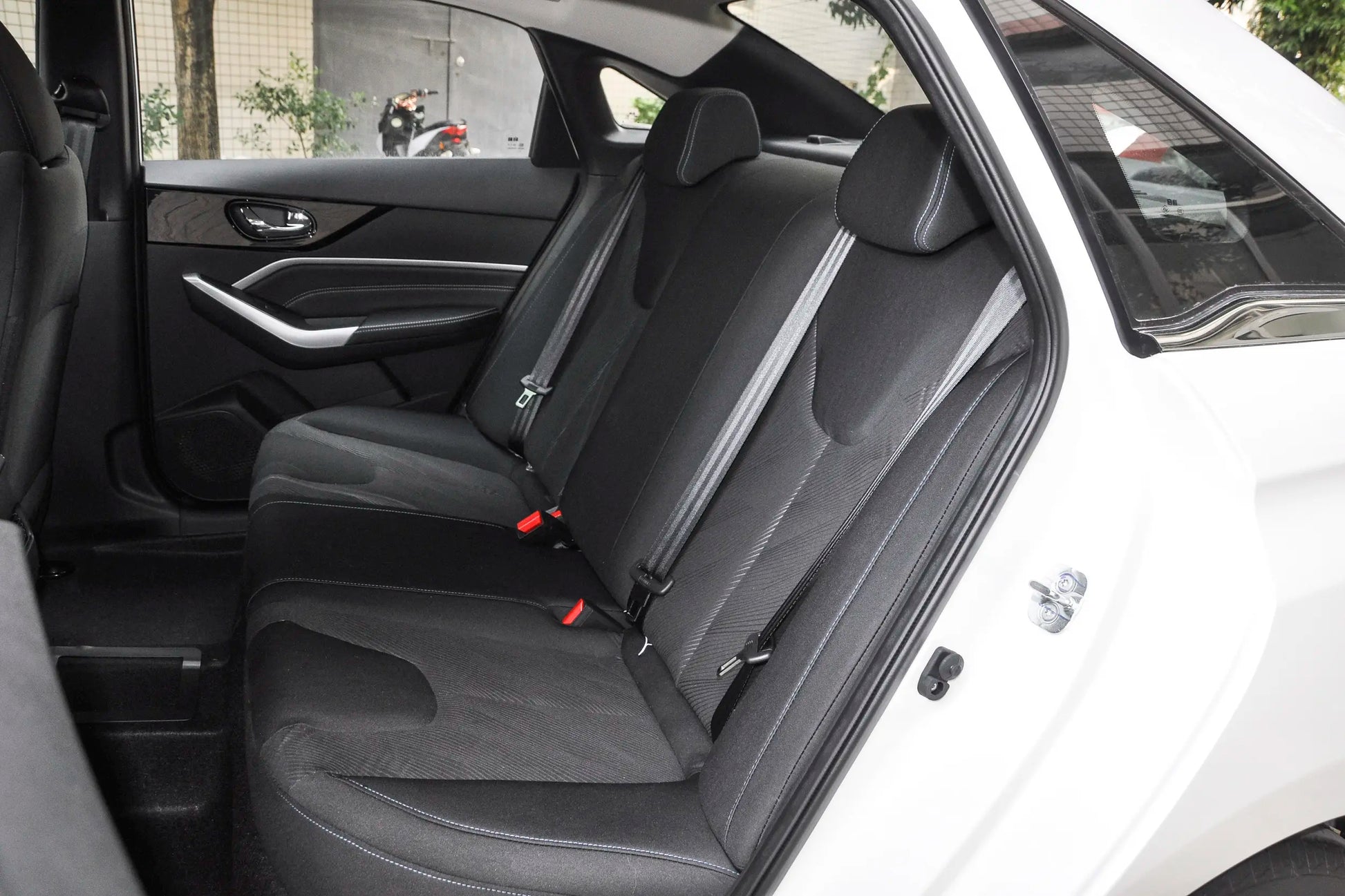 Dongfeng Nissan Venucia D60 EV