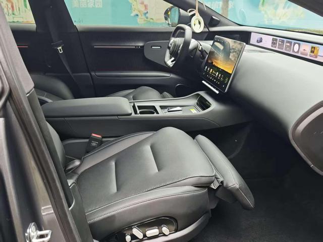 Pre - Owned Avita 12 2025 Ultra Rear - Wheel Drive Extended - Range Edition