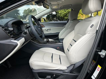 Certificated Pre-Owned BYD E9 2021 Business Edition