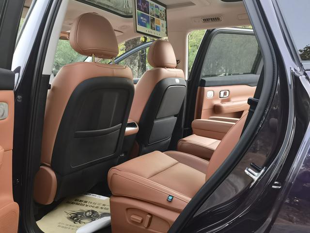 Certificated Pre-Owned Leapmotor C16 2024 Extended-Range 200 Lidar Edition -u22096434