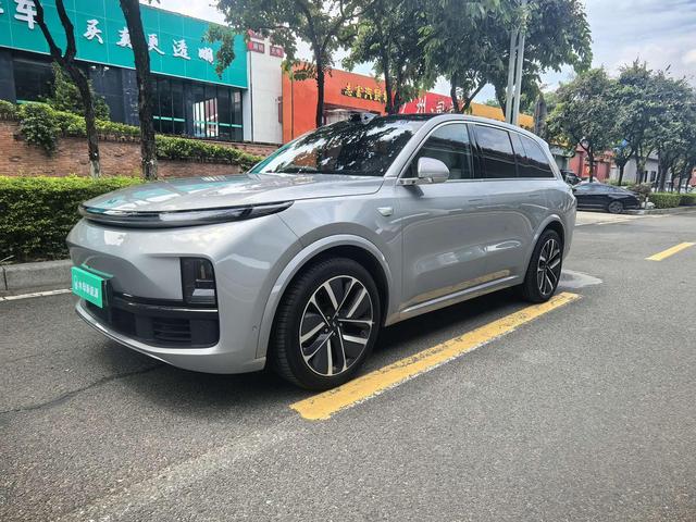 Pre-Owned Li Xiang L8 2024 Ultra Version