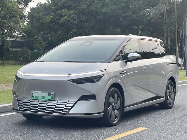 Certificated Pre-Owned XPENG X9 2024 702 Ultra Long Range Max-u21419794