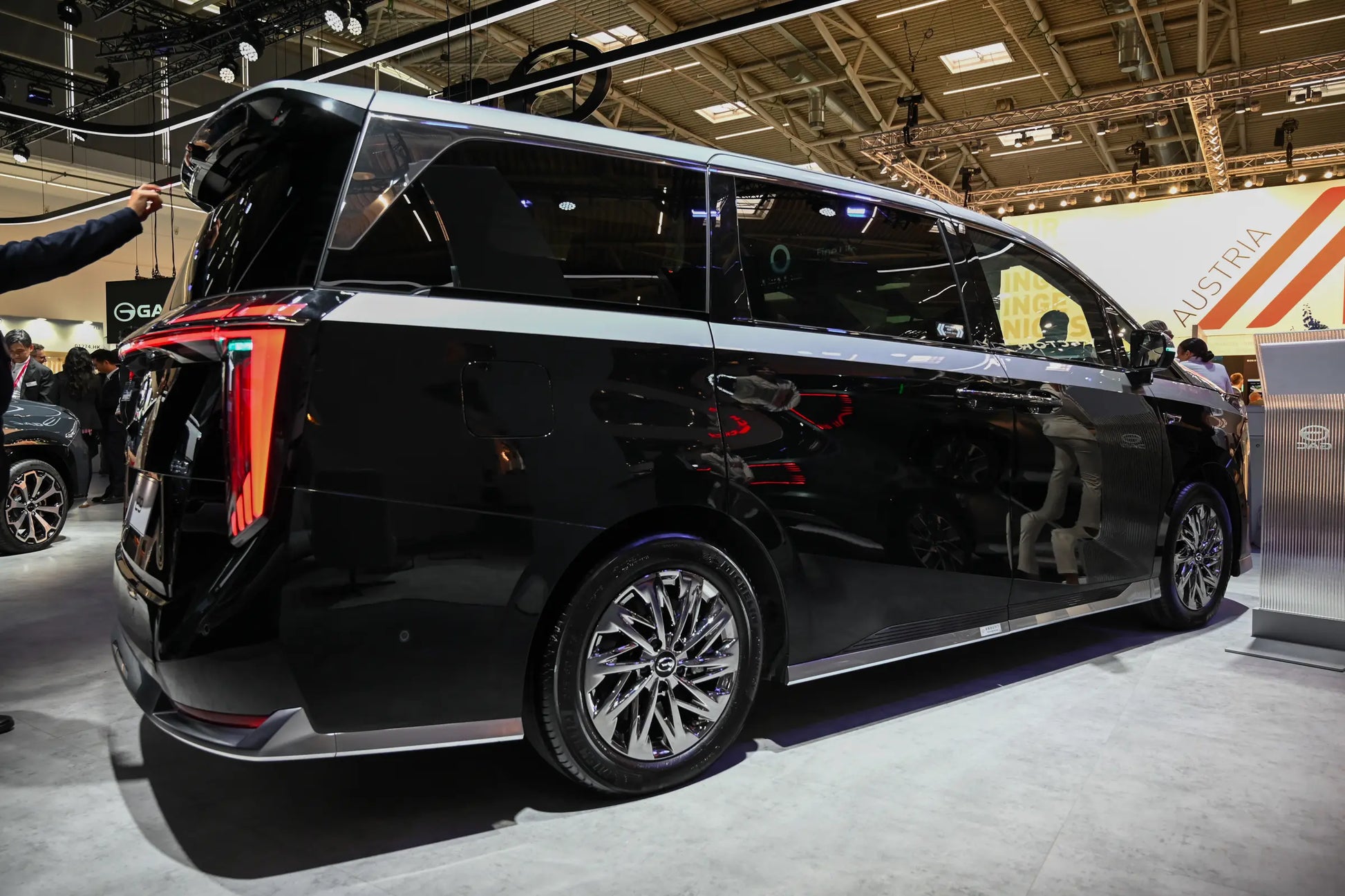 GAC Trumpchi Trumpchi E9 -Hybrid PHEV