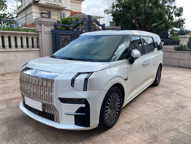 Pre-Owned ZEEKR 009 2023 ME Version