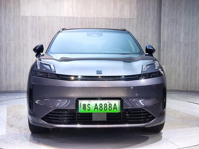 Certificated Pre-Owned Lynk & Co 08 EM-P 2023 Time Limited Edition -u21050167