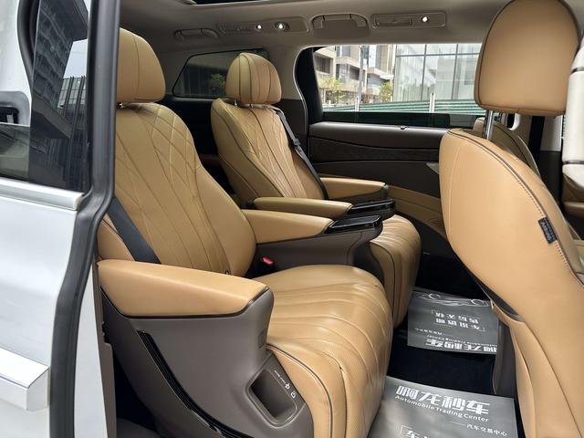 Certificated Pre-Owned Denza D9 DM 2022 1040 Premium Edition -u21771936