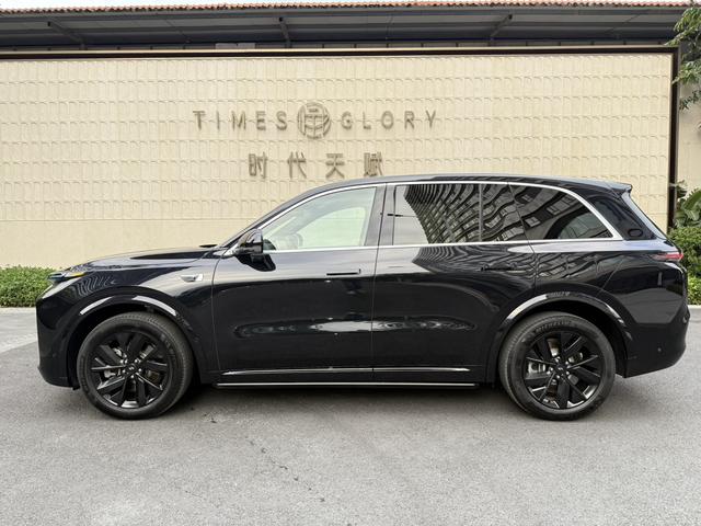 Certificated Pre-Owned Li Auto L8 2023 Air Edition -u21884977