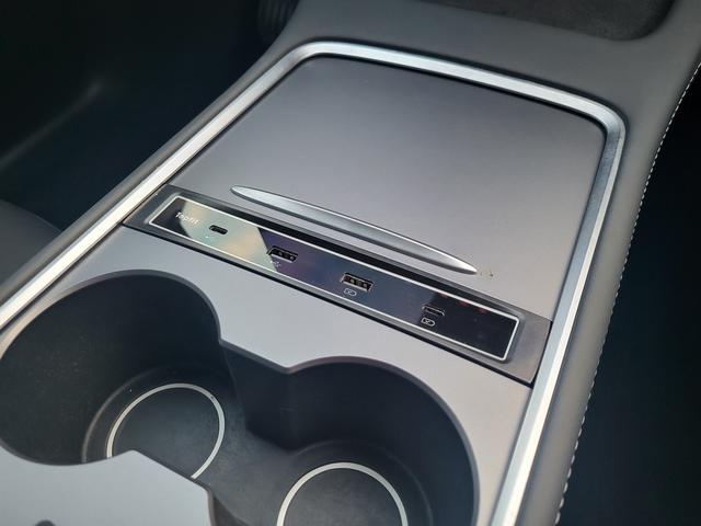 Pre-Owned Tesla Model Y 2021 Standard Range Rear-Wheel Drive Version