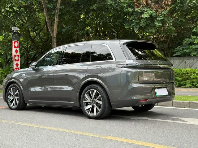 Pre - Owned 2023 Li L8 Max Edition