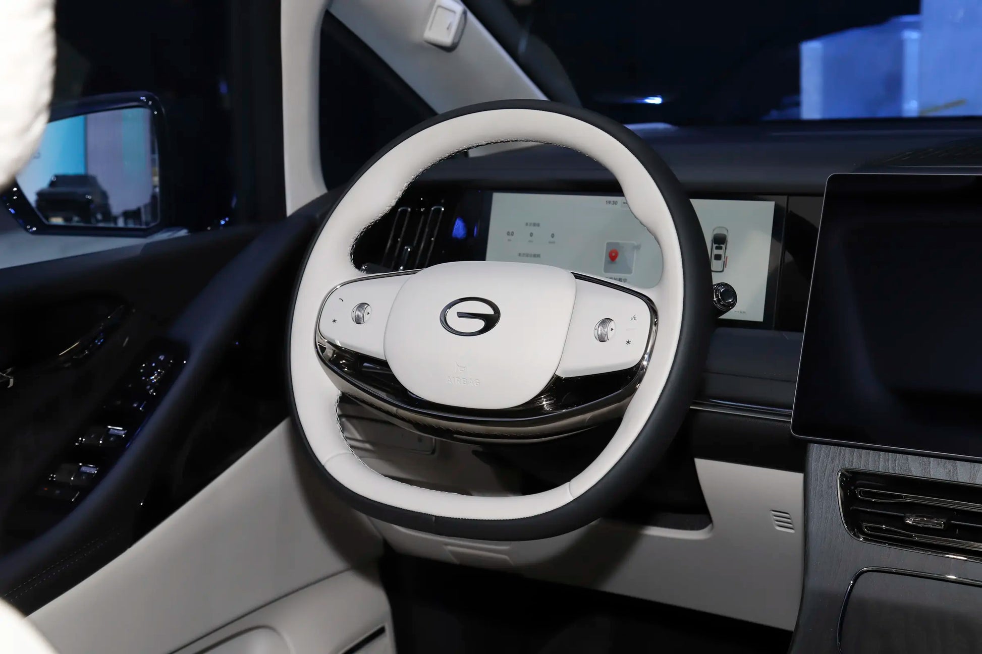 GAC Trumpchi Trumpchi Vision M8 -Hybrid PHEV