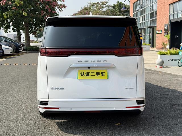 Certificated Pre-Owned Denza D9 DM 2022 970 4WD Honor Edition -u21918931