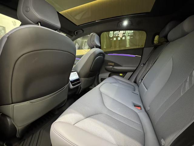 Certificated Pre-Owned XPENG G7 2025 Model 702 Ultra Long Range Max-u21788985