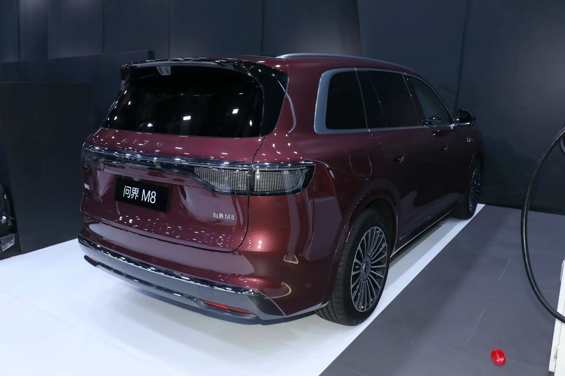 Seres Auto AITO M8-Hybrid REEV