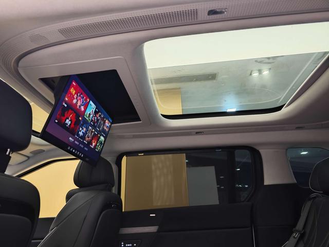 Pre-Owned XPeng X9 2024 610 Long-Range Pro