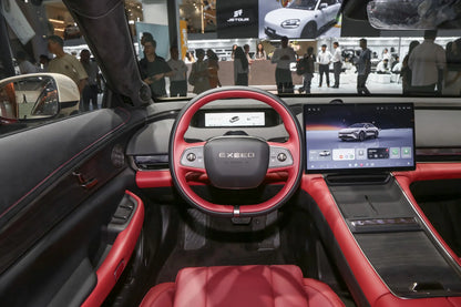 Exeed Stellar Era ES-Hybrid REEV